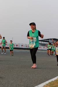 BIB: 
                            <button type="button" onclick="openModal(12000865)" class="btn btn-primary btn-sm float-right btn-popup" data-toggle="modal" data-target=".modal-high-quality">
                        <i class="fas fa-shopping-cart"></i> Add to Cart
                    </button>
                                            <button type="button" onclick="isThisMe(12000865, true)" class="btn btn-success btn-sm float-right btn-popup btn-isme hidden" data-toggle="tooltip" data-placement="bottom" title="นี่คือรูปของคุณใช่ไหม คลิกที่นี่เพื่อเอาเข้าอัลบั้ม">
                        <i class="fas fa-plus"></i> Add to album
                    </button>
                    <button type="button" onclick="isThisMe(12000865, false)" class="btn btn-warning btn-sm float-right btn-popup btn-isnotme hidden">
                        <i class="fas fa-ban"></i> Remove from album
                    </button>