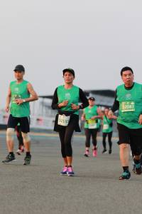 BIB: 52081, 52335
                            <button type="button" onclick="openModal(12000456)" class="btn btn-primary btn-sm float-right btn-popup" data-toggle="modal" data-target=".modal-high-quality">
                        <i class="fas fa-shopping-cart"></i> Add to Cart
                    </button>
                                            <button type="button" onclick="isThisMe(12000456, true)" class="btn btn-success btn-sm float-right btn-popup btn-isme hidden" data-toggle="tooltip" data-placement="bottom" title="นี่คือรูปของคุณใช่ไหม คลิกที่นี่เพื่อเอาเข้าอัลบั้ม">
                        <i class="fas fa-plus"></i> Add to album
                    </button>
                    <button type="button" onclick="isThisMe(12000456, false)" class="btn btn-warning btn-sm float-right btn-popup btn-isnotme hidden">
                        <i class="fas fa-ban"></i> Remove from album
                    </button>