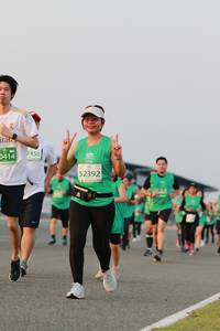 BIB: 2450, 414, 52392
                            <button type="button" onclick="openModal(12000333)" class="btn btn-primary btn-sm float-right btn-popup" data-toggle="modal" data-target=".modal-high-quality">
                        <i class="fas fa-shopping-cart"></i> Add to Cart
                    </button>
                                            <button type="button" onclick="isThisMe(12000333, true)" class="btn btn-success btn-sm float-right btn-popup btn-isme hidden" data-toggle="tooltip" data-placement="bottom" title="นี่คือรูปของคุณใช่ไหม คลิกที่นี่เพื่อเอาเข้าอัลบั้ม">
                        <i class="fas fa-plus"></i> Add to album
                    </button>
                    <button type="button" onclick="isThisMe(12000333, false)" class="btn btn-warning btn-sm float-right btn-popup btn-isnotme hidden">
                        <i class="fas fa-ban"></i> Remove from album
                    </button>