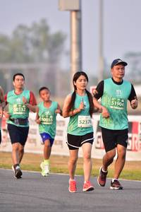 BIB: 51904, 0132, 50055, 52376
                            <button type="button" onclick="openModal(10551679)" class="btn btn-primary btn-sm float-right btn-popup" data-toggle="modal" data-target=".modal-high-quality">
                        <i class="fas fa-shopping-cart"></i> Add to Cart
                    </button>
                                            <button type="button" onclick="isThisMe(10551679, true)" class="btn btn-success btn-sm float-right btn-popup btn-isme hidden" data-toggle="tooltip" data-placement="bottom" title="นี่คือรูปของคุณใช่ไหม คลิกที่นี่เพื่อเอาเข้าอัลบั้ม">
                        <i class="fas fa-plus"></i> Add to album
                    </button>
                    <button type="button" onclick="isThisMe(10551679, false)" class="btn btn-warning btn-sm float-right btn-popup btn-isnotme hidden">
                        <i class="fas fa-ban"></i> Remove from album
                    </button>