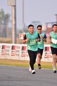 BIB: 52000
                            <button type="button" onclick="openModal(10551978)" class="btn btn-primary btn-sm float-right btn-popup" data-toggle="modal" data-target=".modal-high-quality">
                        <i class="fas fa-shopping-cart"></i> Add to Cart
                    </button>
                                            <button type="button" onclick="isThisMe(10551978, true)" class="btn btn-success btn-sm float-right btn-popup btn-isme hidden" data-toggle="tooltip" data-placement="bottom" title="นี่คือรูปของคุณใช่ไหม คลิกที่นี่เพื่อเอาเข้าอัลบั้ม">
                        <i class="fas fa-plus"></i> Add to album
                    </button>
                    <button type="button" onclick="isThisMe(10551978, false)" class="btn btn-warning btn-sm float-right btn-popup btn-isnotme hidden">
                        <i class="fas fa-ban"></i> Remove from album
                    </button>