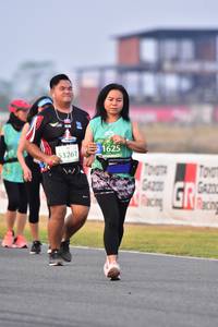 BIB: 1625, 53261
                            <button type="button" onclick="openModal(12121272)" class="btn btn-primary btn-sm float-right btn-popup" data-toggle="modal" data-target=".modal-high-quality">
                        <i class="fas fa-shopping-cart"></i> Add to Cart
                    </button>
                                            <button type="button" onclick="isThisMe(12121272, true)" class="btn btn-success btn-sm float-right btn-popup btn-isme hidden" data-toggle="tooltip" data-placement="bottom" title="นี่คือรูปของคุณใช่ไหม คลิกที่นี่เพื่อเอาเข้าอัลบั้ม">
                        <i class="fas fa-plus"></i> Add to album
                    </button>
                    <button type="button" onclick="isThisMe(12121272, false)" class="btn btn-warning btn-sm float-right btn-popup btn-isnotme hidden">
                        <i class="fas fa-ban"></i> Remove from album
                    </button>