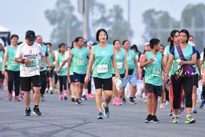 BIB: 2035, 51199, 51862, 
                            <button type="button" onclick="openModal(12266109)" class="btn btn-primary btn-sm float-right btn-popup" data-toggle="modal" data-target=".modal-high-quality">
                        <i class="fas fa-shopping-cart"></i> Add to Cart
                    </button>
                                            <button type="button" onclick="isThisMe(12266109, true)" class="btn btn-success btn-sm float-right btn-popup btn-isme hidden" data-toggle="tooltip" data-placement="bottom" title="นี่คือรูปของคุณใช่ไหม คลิกที่นี่เพื่อเอาเข้าอัลบั้ม">
                        <i class="fas fa-plus"></i> Add to album
                    </button>
                    <button type="button" onclick="isThisMe(12266109, false)" class="btn btn-warning btn-sm float-right btn-popup btn-isnotme hidden">
                        <i class="fas fa-ban"></i> Remove from album
                    </button>