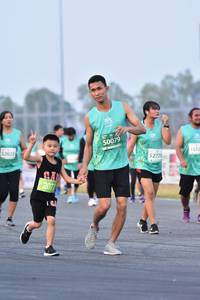 BIB: 50079, 5332, 52770, 52822, 207
                            <button type="button" onclick="openModal(12275966)" class="btn btn-primary btn-sm float-right btn-popup" data-toggle="modal" data-target=".modal-high-quality">
                        <i class="fas fa-shopping-cart"></i> Add to Cart
                    </button>
                                            <button type="button" onclick="isThisMe(12275966, true)" class="btn btn-success btn-sm float-right btn-popup btn-isme hidden" data-toggle="tooltip" data-placement="bottom" title="นี่คือรูปของคุณใช่ไหม คลิกที่นี่เพื่อเอาเข้าอัลบั้ม">
                        <i class="fas fa-plus"></i> Add to album
                    </button>
                    <button type="button" onclick="isThisMe(12275966, false)" class="btn btn-warning btn-sm float-right btn-popup btn-isnotme hidden">
                        <i class="fas fa-ban"></i> Remove from album
                    </button>