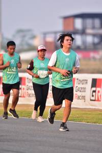 BIB: 1790, 1024, 552
                            <button type="button" onclick="openModal(10553296)" class="btn btn-primary btn-sm float-right btn-popup" data-toggle="modal" data-target=".modal-high-quality">
                        <i class="fas fa-shopping-cart"></i> Add to Cart
                    </button>
                                            <button type="button" onclick="isThisMe(10553296, true)" class="btn btn-success btn-sm float-right btn-popup btn-isme hidden" data-toggle="tooltip" data-placement="bottom" title="นี่คือรูปของคุณใช่ไหม คลิกที่นี่เพื่อเอาเข้าอัลบั้ม">
                        <i class="fas fa-plus"></i> Add to album
                    </button>
                    <button type="button" onclick="isThisMe(10553296, false)" class="btn btn-warning btn-sm float-right btn-popup btn-isnotme hidden">
                        <i class="fas fa-ban"></i> Remove from album
                    </button>