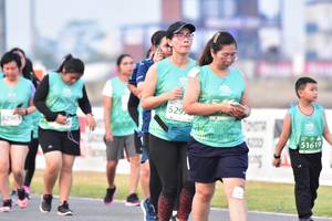 BIB: 529, 52963, 51619
                            <button type="button" onclick="openModal(12238773)" class="btn btn-primary btn-sm float-right btn-popup" data-toggle="modal" data-target=".modal-high-quality">
                        <i class="fas fa-shopping-cart"></i> Add to Cart
                    </button>
                                            <button type="button" onclick="isThisMe(12238773, true)" class="btn btn-success btn-sm float-right btn-popup btn-isme hidden" data-toggle="tooltip" data-placement="bottom" title="นี่คือรูปของคุณใช่ไหม คลิกที่นี่เพื่อเอาเข้าอัลบั้ม">
                        <i class="fas fa-plus"></i> Add to album
                    </button>
                    <button type="button" onclick="isThisMe(12238773, false)" class="btn btn-warning btn-sm float-right btn-popup btn-isnotme hidden">
                        <i class="fas fa-ban"></i> Remove from album
                    </button>