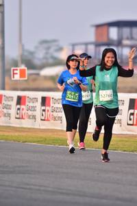 BIB: 70412, 0747, 52760, 220
                            <button type="button" onclick="openModal(10555834)" class="btn btn-primary btn-sm float-right btn-popup" data-toggle="modal" data-target=".modal-high-quality">
                        <i class="fas fa-shopping-cart"></i> Add to Cart
                    </button>
                                            <button type="button" onclick="isThisMe(10555834, true)" class="btn btn-success btn-sm float-right btn-popup btn-isme hidden" data-toggle="tooltip" data-placement="bottom" title="นี่คือรูปของคุณใช่ไหม คลิกที่นี่เพื่อเอาเข้าอัลบั้ม">
                        <i class="fas fa-plus"></i> Add to album
                    </button>
                    <button type="button" onclick="isThisMe(10555834, false)" class="btn btn-warning btn-sm float-right btn-popup btn-isnotme hidden">
                        <i class="fas fa-ban"></i> Remove from album
                    </button>