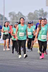 BIB: 0782, 50972, 50980
                            <button type="button" onclick="openModal(12109257)" class="btn btn-primary btn-sm float-right btn-popup" data-toggle="modal" data-target=".modal-high-quality">
                        <i class="fas fa-shopping-cart"></i> Add to Cart
                    </button>
                                            <button type="button" onclick="isThisMe(12109257, true)" class="btn btn-success btn-sm float-right btn-popup btn-isme hidden" data-toggle="tooltip" data-placement="bottom" title="นี่คือรูปของคุณใช่ไหม คลิกที่นี่เพื่อเอาเข้าอัลบั้ม">
                        <i class="fas fa-plus"></i> Add to album
                    </button>
                    <button type="button" onclick="isThisMe(12109257, false)" class="btn btn-warning btn-sm float-right btn-popup btn-isnotme hidden">
                        <i class="fas fa-ban"></i> Remove from album
                    </button>