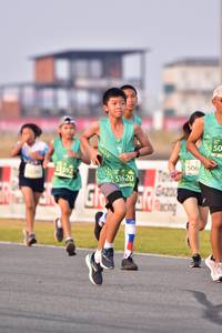 BIB: 506, 51620
                            <button type="button" onclick="openModal(10550755)" class="btn btn-primary btn-sm float-right btn-popup" data-toggle="modal" data-target=".modal-high-quality">
                        <i class="fas fa-shopping-cart"></i> Add to Cart
                    </button>
                                            <button type="button" onclick="isThisMe(10550755, true)" class="btn btn-success btn-sm float-right btn-popup btn-isme hidden" data-toggle="tooltip" data-placement="bottom" title="นี่คือรูปของคุณใช่ไหม คลิกที่นี่เพื่อเอาเข้าอัลบั้ม">
                        <i class="fas fa-plus"></i> Add to album
                    </button>
                    <button type="button" onclick="isThisMe(10550755, false)" class="btn btn-warning btn-sm float-right btn-popup btn-isnotme hidden">
                        <i class="fas fa-ban"></i> Remove from album
                    </button>