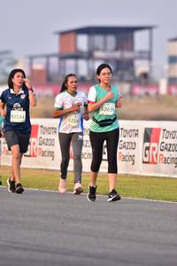 BIB: 52630, 52534, 5254
                            <button type="button" onclick="openModal(10555112)" class="btn btn-primary btn-sm float-right btn-popup" data-toggle="modal" data-target=".modal-high-quality">
                        <i class="fas fa-shopping-cart"></i> Add to Cart
                    </button>
                                            <button type="button" onclick="isThisMe(10555112, true)" class="btn btn-success btn-sm float-right btn-popup btn-isme hidden" data-toggle="tooltip" data-placement="bottom" title="นี่คือรูปของคุณใช่ไหม คลิกที่นี่เพื่อเอาเข้าอัลบั้ม">
                        <i class="fas fa-plus"></i> Add to album
                    </button>
                    <button type="button" onclick="isThisMe(10555112, false)" class="btn btn-warning btn-sm float-right btn-popup btn-isnotme hidden">
                        <i class="fas fa-ban"></i> Remove from album
                    </button>