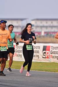 BIB: 0194, 0974, 70291
                            <button type="button" onclick="openModal(11974709)" class="btn btn-primary btn-sm float-right btn-popup" data-toggle="modal" data-target=".modal-high-quality">
                        <i class="fas fa-shopping-cart"></i> Add to Cart
                    </button>
                                            <button type="button" onclick="isThisMe(11974709, true)" class="btn btn-success btn-sm float-right btn-popup btn-isme hidden" data-toggle="tooltip" data-placement="bottom" title="นี่คือรูปของคุณใช่ไหม คลิกที่นี่เพื่อเอาเข้าอัลบั้ม">
                        <i class="fas fa-plus"></i> Add to album
                    </button>
                    <button type="button" onclick="isThisMe(11974709, false)" class="btn btn-warning btn-sm float-right btn-popup btn-isnotme hidden">
                        <i class="fas fa-ban"></i> Remove from album
                    </button>