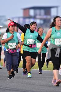 BIB: 83397, 512, 531, 50949
                            <button type="button" onclick="openModal(12212881)" class="btn btn-primary btn-sm float-right btn-popup" data-toggle="modal" data-target=".modal-high-quality">
                        <i class="fas fa-shopping-cart"></i> Add to Cart
                    </button>
                                            <button type="button" onclick="isThisMe(12212881, true)" class="btn btn-success btn-sm float-right btn-popup btn-isme hidden" data-toggle="tooltip" data-placement="bottom" title="นี่คือรูปของคุณใช่ไหม คลิกที่นี่เพื่อเอาเข้าอัลบั้ม">
                        <i class="fas fa-plus"></i> Add to album
                    </button>
                    <button type="button" onclick="isThisMe(12212881, false)" class="btn btn-warning btn-sm float-right btn-popup btn-isnotme hidden">
                        <i class="fas fa-ban"></i> Remove from album
                    </button>