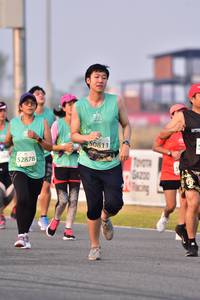 BIB: 0811, 200, 52878
                            <button type="button" onclick="openModal(10553254)" class="btn btn-primary btn-sm float-right btn-popup" data-toggle="modal" data-target=".modal-high-quality">
                        <i class="fas fa-shopping-cart"></i> Add to Cart
                    </button>
                                            <button type="button" onclick="isThisMe(10553254, true)" class="btn btn-success btn-sm float-right btn-popup btn-isme hidden" data-toggle="tooltip" data-placement="bottom" title="นี่คือรูปของคุณใช่ไหม คลิกที่นี่เพื่อเอาเข้าอัลบั้ม">
                        <i class="fas fa-plus"></i> Add to album
                    </button>
                    <button type="button" onclick="isThisMe(10553254, false)" class="btn btn-warning btn-sm float-right btn-popup btn-isnotme hidden">
                        <i class="fas fa-ban"></i> Remove from album
                    </button>