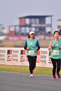 BIB: 52407, 50914
                            <button type="button" onclick="openModal(11987514)" class="btn btn-primary btn-sm float-right btn-popup" data-toggle="modal" data-target=".modal-high-quality">
                        <i class="fas fa-shopping-cart"></i> Add to Cart
                    </button>
                                            <button type="button" onclick="isThisMe(11987514, true)" class="btn btn-success btn-sm float-right btn-popup btn-isme hidden" data-toggle="tooltip" data-placement="bottom" title="นี่คือรูปของคุณใช่ไหม คลิกที่นี่เพื่อเอาเข้าอัลบั้ม">
                        <i class="fas fa-plus"></i> Add to album
                    </button>
                    <button type="button" onclick="isThisMe(11987514, false)" class="btn btn-warning btn-sm float-right btn-popup btn-isnotme hidden">
                        <i class="fas fa-ban"></i> Remove from album
                    </button>