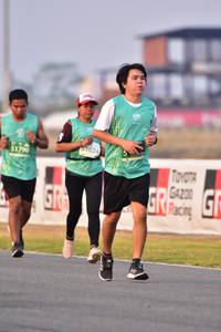 BIB: 1024, 51790
                            <button type="button" onclick="openModal(10553297)" class="btn btn-primary btn-sm float-right btn-popup" data-toggle="modal" data-target=".modal-high-quality">
                        <i class="fas fa-shopping-cart"></i> Add to Cart
                    </button>
                                            <button type="button" onclick="isThisMe(10553297, true)" class="btn btn-success btn-sm float-right btn-popup btn-isme hidden" data-toggle="tooltip" data-placement="bottom" title="นี่คือรูปของคุณใช่ไหม คลิกที่นี่เพื่อเอาเข้าอัลบั้ม">
                        <i class="fas fa-plus"></i> Add to album
                    </button>
                    <button type="button" onclick="isThisMe(10553297, false)" class="btn btn-warning btn-sm float-right btn-popup btn-isnotme hidden">
                        <i class="fas fa-ban"></i> Remove from album
                    </button>