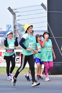 BIB: 507, 53034, 50485
                            <button type="button" onclick="openModal(12315327)" class="btn btn-primary btn-sm float-right btn-popup" data-toggle="modal" data-target=".modal-high-quality">
                        <i class="fas fa-shopping-cart"></i> Add to Cart
                    </button>
                                            <button type="button" onclick="isThisMe(12315327, true)" class="btn btn-success btn-sm float-right btn-popup btn-isme hidden" data-toggle="tooltip" data-placement="bottom" title="นี่คือรูปของคุณใช่ไหม คลิกที่นี่เพื่อเอาเข้าอัลบั้ม">
                        <i class="fas fa-plus"></i> Add to album
                    </button>
                    <button type="button" onclick="isThisMe(12315327, false)" class="btn btn-warning btn-sm float-right btn-popup btn-isnotme hidden">
                        <i class="fas fa-ban"></i> Remove from album
                    </button>