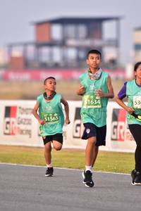 BIB: 1634, 530, 51565
                            <button type="button" onclick="openModal(10551897)" class="btn btn-primary btn-sm float-right btn-popup" data-toggle="modal" data-target=".modal-high-quality">
                        <i class="fas fa-shopping-cart"></i> Add to Cart
                    </button>
                                            <button type="button" onclick="isThisMe(10551897, true)" class="btn btn-success btn-sm float-right btn-popup btn-isme hidden" data-toggle="tooltip" data-placement="bottom" title="นี่คือรูปของคุณใช่ไหม คลิกที่นี่เพื่อเอาเข้าอัลบั้ม">
                        <i class="fas fa-plus"></i> Add to album
                    </button>
                    <button type="button" onclick="isThisMe(10551897, false)" class="btn btn-warning btn-sm float-right btn-popup btn-isnotme hidden">
                        <i class="fas fa-ban"></i> Remove from album
                    </button>