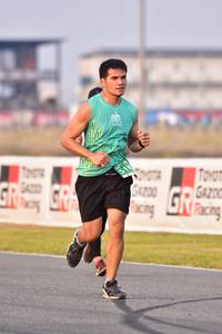 BIB: 518, 400
                            <button type="button" onclick="openModal(10549247)" class="btn btn-primary btn-sm float-right btn-popup" data-toggle="modal" data-target=".modal-high-quality">
                        <i class="fas fa-shopping-cart"></i> Add to Cart
                    </button>
                                            <button type="button" onclick="isThisMe(10549247, true)" class="btn btn-success btn-sm float-right btn-popup btn-isme hidden" data-toggle="tooltip" data-placement="bottom" title="นี่คือรูปของคุณใช่ไหม คลิกที่นี่เพื่อเอาเข้าอัลบั้ม">
                        <i class="fas fa-plus"></i> Add to album
                    </button>
                    <button type="button" onclick="isThisMe(10549247, false)" class="btn btn-warning btn-sm float-right btn-popup btn-isnotme hidden">
                        <i class="fas fa-ban"></i> Remove from album
                    </button>