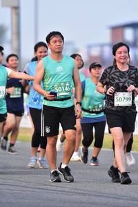 BIB: 50146, 50799
                            <button type="button" onclick="openModal(12224367)" class="btn btn-primary btn-sm float-right btn-popup" data-toggle="modal" data-target=".modal-high-quality">
                        <i class="fas fa-shopping-cart"></i> Add to Cart
                    </button>
                                            <button type="button" onclick="isThisMe(12224367, true)" class="btn btn-success btn-sm float-right btn-popup btn-isme hidden" data-toggle="tooltip" data-placement="bottom" title="นี่คือรูปของคุณใช่ไหม คลิกที่นี่เพื่อเอาเข้าอัลบั้ม">
                        <i class="fas fa-plus"></i> Add to album
                    </button>
                    <button type="button" onclick="isThisMe(12224367, false)" class="btn btn-warning btn-sm float-right btn-popup btn-isnotme hidden">
                        <i class="fas fa-ban"></i> Remove from album
                    </button>