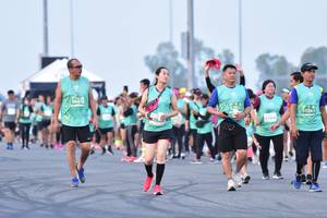 BIB: 50478, 52031, 51863, 135
                            <button type="button" onclick="openModal(12320860)" class="btn btn-primary btn-sm float-right btn-popup" data-toggle="modal" data-target=".modal-high-quality">
                        <i class="fas fa-shopping-cart"></i> Add to Cart
                    </button>
                                            <button type="button" onclick="isThisMe(12320860, true)" class="btn btn-success btn-sm float-right btn-popup btn-isme hidden" data-toggle="tooltip" data-placement="bottom" title="นี่คือรูปของคุณใช่ไหม คลิกที่นี่เพื่อเอาเข้าอัลบั้ม">
                        <i class="fas fa-plus"></i> Add to album
                    </button>
                    <button type="button" onclick="isThisMe(12320860, false)" class="btn btn-warning btn-sm float-right btn-popup btn-isnotme hidden">
                        <i class="fas fa-ban"></i> Remove from album
                    </button>