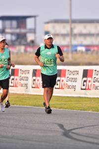 BIB: 51633, 0154
                            <button type="button" onclick="openModal(10550689)" class="btn btn-primary btn-sm float-right btn-popup" data-toggle="modal" data-target=".modal-high-quality">
                        <i class="fas fa-shopping-cart"></i> Add to Cart
                    </button>
                                            <button type="button" onclick="isThisMe(10550689, true)" class="btn btn-success btn-sm float-right btn-popup btn-isme hidden" data-toggle="tooltip" data-placement="bottom" title="นี่คือรูปของคุณใช่ไหม คลิกที่นี่เพื่อเอาเข้าอัลบั้ม">
                        <i class="fas fa-plus"></i> Add to album
                    </button>
                    <button type="button" onclick="isThisMe(10550689, false)" class="btn btn-warning btn-sm float-right btn-popup btn-isnotme hidden">
                        <i class="fas fa-ban"></i> Remove from album
                    </button>