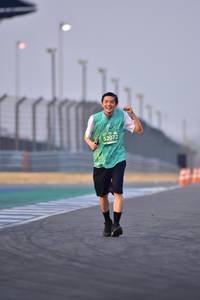 BIB: 52072
                            <button type="button" onclick="openModal(11984384)" class="btn btn-primary btn-sm float-right btn-popup" data-toggle="modal" data-target=".modal-high-quality">
                        <i class="fas fa-shopping-cart"></i> Add to Cart
                    </button>
                                            <button type="button" onclick="isThisMe(11984384, true)" class="btn btn-success btn-sm float-right btn-popup btn-isme hidden" data-toggle="tooltip" data-placement="bottom" title="นี่คือรูปของคุณใช่ไหม คลิกที่นี่เพื่อเอาเข้าอัลบั้ม">
                        <i class="fas fa-plus"></i> Add to album
                    </button>
                    <button type="button" onclick="isThisMe(11984384, false)" class="btn btn-warning btn-sm float-right btn-popup btn-isnotme hidden">
                        <i class="fas fa-ban"></i> Remove from album
                    </button>