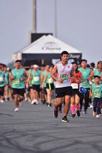 BIB: 410, 2403, 51505
                            <button type="button" onclick="openModal(11985506)" class="btn btn-primary btn-sm float-right btn-popup" data-toggle="modal" data-target=".modal-high-quality">
                        <i class="fas fa-shopping-cart"></i> Add to Cart
                    </button>
                                            <button type="button" onclick="isThisMe(11985506, true)" class="btn btn-success btn-sm float-right btn-popup btn-isme hidden" data-toggle="tooltip" data-placement="bottom" title="นี่คือรูปของคุณใช่ไหม คลิกที่นี่เพื่อเอาเข้าอัลบั้ม">
                        <i class="fas fa-plus"></i> Add to album
                    </button>
                    <button type="button" onclick="isThisMe(11985506, false)" class="btn btn-warning btn-sm float-right btn-popup btn-isnotme hidden">
                        <i class="fas fa-ban"></i> Remove from album
                    </button>