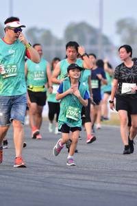 BIB: 0977, 507, 7096
                            <button type="button" onclick="openModal(12220754)" class="btn btn-primary btn-sm float-right btn-popup" data-toggle="modal" data-target=".modal-high-quality">
                        <i class="fas fa-shopping-cart"></i> Add to Cart
                    </button>
                                            <button type="button" onclick="isThisMe(12220754, true)" class="btn btn-success btn-sm float-right btn-popup btn-isme hidden" data-toggle="tooltip" data-placement="bottom" title="นี่คือรูปของคุณใช่ไหม คลิกที่นี่เพื่อเอาเข้าอัลบั้ม">
                        <i class="fas fa-plus"></i> Add to album
                    </button>
                    <button type="button" onclick="isThisMe(12220754, false)" class="btn btn-warning btn-sm float-right btn-popup btn-isnotme hidden">
                        <i class="fas fa-ban"></i> Remove from album
                    </button>