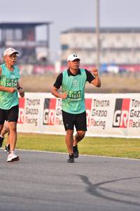 BIB: 50154, 1633
                            <button type="button" onclick="openModal(10550688)" class="btn btn-primary btn-sm float-right btn-popup" data-toggle="modal" data-target=".modal-high-quality">
                        <i class="fas fa-shopping-cart"></i> Add to Cart
                    </button>
                                            <button type="button" onclick="isThisMe(10550688, true)" class="btn btn-success btn-sm float-right btn-popup btn-isme hidden" data-toggle="tooltip" data-placement="bottom" title="นี่คือรูปของคุณใช่ไหม คลิกที่นี่เพื่อเอาเข้าอัลบั้ม">
                        <i class="fas fa-plus"></i> Add to album
                    </button>
                    <button type="button" onclick="isThisMe(10550688, false)" class="btn btn-warning btn-sm float-right btn-popup btn-isnotme hidden">
                        <i class="fas fa-ban"></i> Remove from album
                    </button>