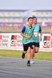 BIB: 241, 200
                            <button type="button" onclick="openModal(12097940)" class="btn btn-primary btn-sm float-right btn-popup" data-toggle="modal" data-target=".modal-high-quality">
                        <i class="fas fa-shopping-cart"></i> Add to Cart
                    </button>
                                            <button type="button" onclick="isThisMe(12097940, true)" class="btn btn-success btn-sm float-right btn-popup btn-isme hidden" data-toggle="tooltip" data-placement="bottom" title="นี่คือรูปของคุณใช่ไหม คลิกที่นี่เพื่อเอาเข้าอัลบั้ม">
                        <i class="fas fa-plus"></i> Add to album
                    </button>
                    <button type="button" onclick="isThisMe(12097940, false)" class="btn btn-warning btn-sm float-right btn-popup btn-isnotme hidden">
                        <i class="fas fa-ban"></i> Remove from album
                    </button>