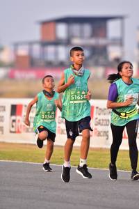 BIB: 51634, 51565
                            <button type="button" onclick="openModal(10551864)" class="btn btn-primary btn-sm float-right btn-popup" data-toggle="modal" data-target=".modal-high-quality">
                        <i class="fas fa-shopping-cart"></i> Add to Cart
                    </button>
                                            <button type="button" onclick="isThisMe(10551864, true)" class="btn btn-success btn-sm float-right btn-popup btn-isme hidden" data-toggle="tooltip" data-placement="bottom" title="นี่คือรูปของคุณใช่ไหม คลิกที่นี่เพื่อเอาเข้าอัลบั้ม">
                        <i class="fas fa-plus"></i> Add to album
                    </button>
                    <button type="button" onclick="isThisMe(10551864, false)" class="btn btn-warning btn-sm float-right btn-popup btn-isnotme hidden">
                        <i class="fas fa-ban"></i> Remove from album
                    </button>