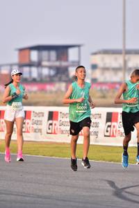 BIB: 50099, 200, 0607
                            <button type="button" onclick="openModal(10551181)" class="btn btn-primary btn-sm float-right btn-popup" data-toggle="modal" data-target=".modal-high-quality">
                        <i class="fas fa-shopping-cart"></i> Add to Cart
                    </button>
                                            <button type="button" onclick="isThisMe(10551181, true)" class="btn btn-success btn-sm float-right btn-popup btn-isme hidden" data-toggle="tooltip" data-placement="bottom" title="นี่คือรูปของคุณใช่ไหม คลิกที่นี่เพื่อเอาเข้าอัลบั้ม">
                        <i class="fas fa-plus"></i> Add to album
                    </button>
                    <button type="button" onclick="isThisMe(10551181, false)" class="btn btn-warning btn-sm float-right btn-popup btn-isnotme hidden">
                        <i class="fas fa-ban"></i> Remove from album
                    </button>