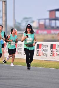 BIB: 53142, 52573
                            <button type="button" onclick="openModal(12140076)" class="btn btn-primary btn-sm float-right btn-popup" data-toggle="modal" data-target=".modal-high-quality">
                        <i class="fas fa-shopping-cart"></i> Add to Cart
                    </button>
                                            <button type="button" onclick="isThisMe(12140076, true)" class="btn btn-success btn-sm float-right btn-popup btn-isme hidden" data-toggle="tooltip" data-placement="bottom" title="นี่คือรูปของคุณใช่ไหม คลิกที่นี่เพื่อเอาเข้าอัลบั้ม">
                        <i class="fas fa-plus"></i> Add to album
                    </button>
                    <button type="button" onclick="isThisMe(12140076, false)" class="btn btn-warning btn-sm float-right btn-popup btn-isnotme hidden">
                        <i class="fas fa-ban"></i> Remove from album
                    </button>