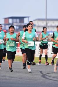 BIB: 0613, 233, 50851, 50066
                            <button type="button" onclick="openModal(12176475)" class="btn btn-primary btn-sm float-right btn-popup" data-toggle="modal" data-target=".modal-high-quality">
                        <i class="fas fa-shopping-cart"></i> Add to Cart
                    </button>
                                            <button type="button" onclick="isThisMe(12176475, true)" class="btn btn-success btn-sm float-right btn-popup btn-isme hidden" data-toggle="tooltip" data-placement="bottom" title="นี่คือรูปของคุณใช่ไหม คลิกที่นี่เพื่อเอาเข้าอัลบั้ม">
                        <i class="fas fa-plus"></i> Add to album
                    </button>
                    <button type="button" onclick="isThisMe(12176475, false)" class="btn btn-warning btn-sm float-right btn-popup btn-isnotme hidden">
                        <i class="fas fa-ban"></i> Remove from album
                    </button>