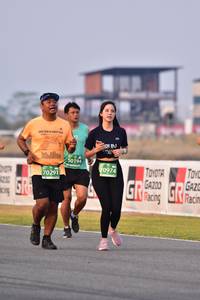 BIB: 0194, 0974, 70291
                            <button type="button" onclick="openModal(11971430)" class="btn btn-primary btn-sm float-right btn-popup" data-toggle="modal" data-target=".modal-high-quality">
                        <i class="fas fa-shopping-cart"></i> Add to Cart
                    </button>
                                            <button type="button" onclick="isThisMe(11971430, true)" class="btn btn-success btn-sm float-right btn-popup btn-isme hidden" data-toggle="tooltip" data-placement="bottom" title="นี่คือรูปของคุณใช่ไหม คลิกที่นี่เพื่อเอาเข้าอัลบั้ม">
                        <i class="fas fa-plus"></i> Add to album
                    </button>
                    <button type="button" onclick="isThisMe(11971430, false)" class="btn btn-warning btn-sm float-right btn-popup btn-isnotme hidden">
                        <i class="fas fa-ban"></i> Remove from album
                    </button>