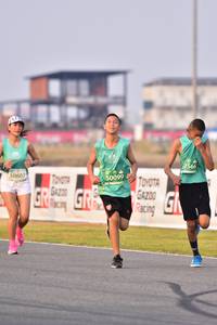 BIB: 3156, 0607, 50099
                            <button type="button" onclick="openModal(10551153)" class="btn btn-primary btn-sm float-right btn-popup" data-toggle="modal" data-target=".modal-high-quality">
                        <i class="fas fa-shopping-cart"></i> Add to Cart
                    </button>
                                            <button type="button" onclick="isThisMe(10551153, true)" class="btn btn-success btn-sm float-right btn-popup btn-isme hidden" data-toggle="tooltip" data-placement="bottom" title="นี่คือรูปของคุณใช่ไหม คลิกที่นี่เพื่อเอาเข้าอัลบั้ม">
                        <i class="fas fa-plus"></i> Add to album
                    </button>
                    <button type="button" onclick="isThisMe(10551153, false)" class="btn btn-warning btn-sm float-right btn-popup btn-isnotme hidden">
                        <i class="fas fa-ban"></i> Remove from album
                    </button>