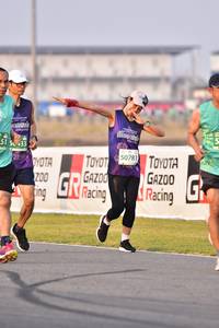 BIB: 433, 50781
                            <button type="button" onclick="openModal(10550679)" class="btn btn-primary btn-sm float-right btn-popup" data-toggle="modal" data-target=".modal-high-quality">
                        <i class="fas fa-shopping-cart"></i> Add to Cart
                    </button>
                                            <button type="button" onclick="isThisMe(10550679, true)" class="btn btn-success btn-sm float-right btn-popup btn-isme hidden" data-toggle="tooltip" data-placement="bottom" title="นี่คือรูปของคุณใช่ไหม คลิกที่นี่เพื่อเอาเข้าอัลบั้ม">
                        <i class="fas fa-plus"></i> Add to album
                    </button>
                    <button type="button" onclick="isThisMe(10550679, false)" class="btn btn-warning btn-sm float-right btn-popup btn-isnotme hidden">
                        <i class="fas fa-ban"></i> Remove from album
                    </button>