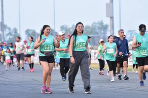 BIB: 53417, 53418, 50531, 50447
                            <button type="button" onclick="openModal(12319525)" class="btn btn-primary btn-sm float-right btn-popup" data-toggle="modal" data-target=".modal-high-quality">
                        <i class="fas fa-shopping-cart"></i> Add to Cart
                    </button>
                                            <button type="button" onclick="isThisMe(12319525, true)" class="btn btn-success btn-sm float-right btn-popup btn-isme hidden" data-toggle="tooltip" data-placement="bottom" title="นี่คือรูปของคุณใช่ไหม คลิกที่นี่เพื่อเอาเข้าอัลบั้ม">
                        <i class="fas fa-plus"></i> Add to album
                    </button>
                    <button type="button" onclick="isThisMe(12319525, false)" class="btn btn-warning btn-sm float-right btn-popup btn-isnotme hidden">
                        <i class="fas fa-ban"></i> Remove from album
                    </button>