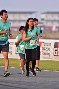 BIB: 51973, 5245, 525
                            <button type="button" onclick="openModal(12007097)" class="btn btn-primary btn-sm float-right btn-popup" data-toggle="modal" data-target=".modal-high-quality">
                        <i class="fas fa-shopping-cart"></i> Add to Cart
                    </button>
                                            <button type="button" onclick="isThisMe(12007097, true)" class="btn btn-success btn-sm float-right btn-popup btn-isme hidden" data-toggle="tooltip" data-placement="bottom" title="นี่คือรูปของคุณใช่ไหม คลิกที่นี่เพื่อเอาเข้าอัลบั้ม">
                        <i class="fas fa-plus"></i> Add to album
                    </button>
                    <button type="button" onclick="isThisMe(12007097, false)" class="btn btn-warning btn-sm float-right btn-popup btn-isnotme hidden">
                        <i class="fas fa-ban"></i> Remove from album
                    </button>