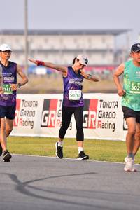 BIB: 502, 1433, 50781, 200
                            <button type="button" onclick="openModal(10550657)" class="btn btn-primary btn-sm float-right btn-popup" data-toggle="modal" data-target=".modal-high-quality">
                        <i class="fas fa-shopping-cart"></i> Add to Cart
                    </button>
                                            <button type="button" onclick="isThisMe(10550657, true)" class="btn btn-success btn-sm float-right btn-popup btn-isme hidden" data-toggle="tooltip" data-placement="bottom" title="นี่คือรูปของคุณใช่ไหม คลิกที่นี่เพื่อเอาเข้าอัลบั้ม">
                        <i class="fas fa-plus"></i> Add to album
                    </button>
                    <button type="button" onclick="isThisMe(10550657, false)" class="btn btn-warning btn-sm float-right btn-popup btn-isnotme hidden">
                        <i class="fas fa-ban"></i> Remove from album
                    </button>