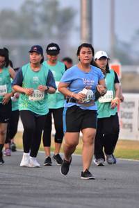 BIB: 83305, 33302
                            <button type="button" onclick="openModal(12165899)" class="btn btn-primary btn-sm float-right btn-popup" data-toggle="modal" data-target=".modal-high-quality">
                        <i class="fas fa-shopping-cart"></i> Add to Cart
                    </button>
                                            <button type="button" onclick="isThisMe(12165899, true)" class="btn btn-success btn-sm float-right btn-popup btn-isme hidden" data-toggle="tooltip" data-placement="bottom" title="นี่คือรูปของคุณใช่ไหม คลิกที่นี่เพื่อเอาเข้าอัลบั้ม">
                        <i class="fas fa-plus"></i> Add to album
                    </button>
                    <button type="button" onclick="isThisMe(12165899, false)" class="btn btn-warning btn-sm float-right btn-popup btn-isnotme hidden">
                        <i class="fas fa-ban"></i> Remove from album
                    </button>