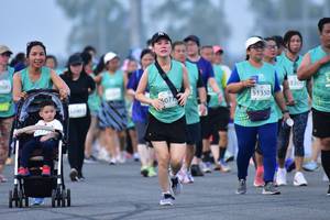 BIB: 2681, 3309, 51350, 071, 52401
                            <button type="button" onclick="openModal(12490879)" class="btn btn-primary btn-sm float-right btn-popup" data-toggle="modal" data-target=".modal-high-quality">
                        <i class="fas fa-shopping-cart"></i> Add to Cart
                    </button>
                                            <button type="button" onclick="isThisMe(12490879, true)" class="btn btn-success btn-sm float-right btn-popup btn-isme hidden" data-toggle="tooltip" data-placement="bottom" title="นี่คือรูปของคุณใช่ไหม คลิกที่นี่เพื่อเอาเข้าอัลบั้ม">
                        <i class="fas fa-plus"></i> Add to album
                    </button>
                    <button type="button" onclick="isThisMe(12490879, false)" class="btn btn-warning btn-sm float-right btn-popup btn-isnotme hidden">
                        <i class="fas fa-ban"></i> Remove from album
                    </button>