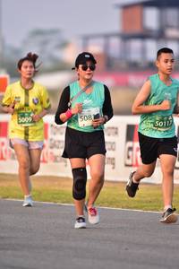 BIB: 5009, 508, 0117
                            <button type="button" onclick="openModal(10552050)" class="btn btn-primary btn-sm float-right btn-popup" data-toggle="modal" data-target=".modal-high-quality">
                        <i class="fas fa-shopping-cart"></i> Add to Cart
                    </button>
                                            <button type="button" onclick="isThisMe(10552050, true)" class="btn btn-success btn-sm float-right btn-popup btn-isme hidden" data-toggle="tooltip" data-placement="bottom" title="นี่คือรูปของคุณใช่ไหม คลิกที่นี่เพื่อเอาเข้าอัลบั้ม">
                        <i class="fas fa-plus"></i> Add to album
                    </button>
                    <button type="button" onclick="isThisMe(10552050, false)" class="btn btn-warning btn-sm float-right btn-popup btn-isnotme hidden">
                        <i class="fas fa-ban"></i> Remove from album
                    </button>