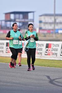 BIB: 6092, 51306, 200
                            <button type="button" onclick="openModal(12202277)" class="btn btn-primary btn-sm float-right btn-popup" data-toggle="modal" data-target=".modal-high-quality">
                        <i class="fas fa-shopping-cart"></i> Add to Cart
                    </button>
                                            <button type="button" onclick="isThisMe(12202277, true)" class="btn btn-success btn-sm float-right btn-popup btn-isme hidden" data-toggle="tooltip" data-placement="bottom" title="นี่คือรูปของคุณใช่ไหม คลิกที่นี่เพื่อเอาเข้าอัลบั้ม">
                        <i class="fas fa-plus"></i> Add to album
                    </button>
                    <button type="button" onclick="isThisMe(12202277, false)" class="btn btn-warning btn-sm float-right btn-popup btn-isnotme hidden">
                        <i class="fas fa-ban"></i> Remove from album
                    </button>