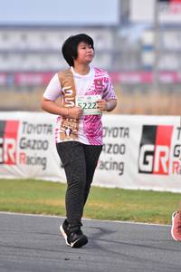 BIB: 5222
                            <button type="button" onclick="openModal(12205955)" class="btn btn-primary btn-sm float-right btn-popup" data-toggle="modal" data-target=".modal-high-quality">
                        <i class="fas fa-shopping-cart"></i> Add to Cart
                    </button>
                                            <button type="button" onclick="isThisMe(12205955, true)" class="btn btn-success btn-sm float-right btn-popup btn-isme hidden" data-toggle="tooltip" data-placement="bottom" title="นี่คือรูปของคุณใช่ไหม คลิกที่นี่เพื่อเอาเข้าอัลบั้ม">
                        <i class="fas fa-plus"></i> Add to album
                    </button>
                    <button type="button" onclick="isThisMe(12205955, false)" class="btn btn-warning btn-sm float-right btn-popup btn-isnotme hidden">
                        <i class="fas fa-ban"></i> Remove from album
                    </button>