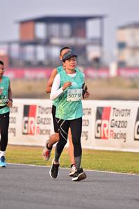 BIB: 50718
                            <button type="button" onclick="openModal(10551822)" class="btn btn-primary btn-sm float-right btn-popup" data-toggle="modal" data-target=".modal-high-quality">
                        <i class="fas fa-shopping-cart"></i> Add to Cart
                    </button>
                                            <button type="button" onclick="isThisMe(10551822, true)" class="btn btn-success btn-sm float-right btn-popup btn-isme hidden" data-toggle="tooltip" data-placement="bottom" title="นี่คือรูปของคุณใช่ไหม คลิกที่นี่เพื่อเอาเข้าอัลบั้ม">
                        <i class="fas fa-plus"></i> Add to album
                    </button>
                    <button type="button" onclick="isThisMe(10551822, false)" class="btn btn-warning btn-sm float-right btn-popup btn-isnotme hidden">
                        <i class="fas fa-ban"></i> Remove from album
                    </button>