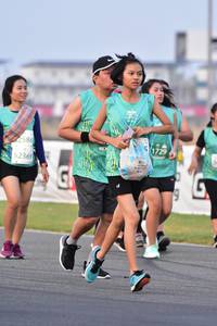 BIB: 588, 1729, 52369
                            <button type="button" onclick="openModal(12197399)" class="btn btn-primary btn-sm float-right btn-popup" data-toggle="modal" data-target=".modal-high-quality">
                        <i class="fas fa-shopping-cart"></i> Add to Cart
                    </button>
                                            <button type="button" onclick="isThisMe(12197399, true)" class="btn btn-success btn-sm float-right btn-popup btn-isme hidden" data-toggle="tooltip" data-placement="bottom" title="นี่คือรูปของคุณใช่ไหม คลิกที่นี่เพื่อเอาเข้าอัลบั้ม">
                        <i class="fas fa-plus"></i> Add to album
                    </button>
                    <button type="button" onclick="isThisMe(12197399, false)" class="btn btn-warning btn-sm float-right btn-popup btn-isnotme hidden">
                        <i class="fas fa-ban"></i> Remove from album
                    </button>