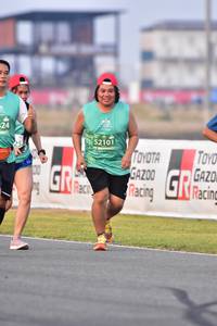 BIB: 52101
                            <button type="button" onclick="openModal(12119321)" class="btn btn-primary btn-sm float-right btn-popup" data-toggle="modal" data-target=".modal-high-quality">
                        <i class="fas fa-shopping-cart"></i> Add to Cart
                    </button>
                                            <button type="button" onclick="isThisMe(12119321, true)" class="btn btn-success btn-sm float-right btn-popup btn-isme hidden" data-toggle="tooltip" data-placement="bottom" title="นี่คือรูปของคุณใช่ไหม คลิกที่นี่เพื่อเอาเข้าอัลบั้ม">
                        <i class="fas fa-plus"></i> Add to album
                    </button>
                    <button type="button" onclick="isThisMe(12119321, false)" class="btn btn-warning btn-sm float-right btn-popup btn-isnotme hidden">
                        <i class="fas fa-ban"></i> Remove from album
                    </button>