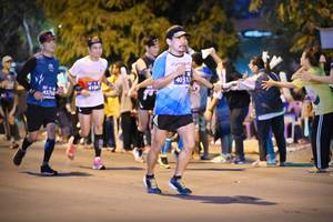 BIB: 40317, 410, 4576
                            <button type="button" onclick="openModal(12692187)" class="btn btn-primary btn-sm float-right btn-popup" data-toggle="modal" data-target=".modal-high-quality">
                        <i class="fas fa-shopping-cart"></i> Add to Cart
                    </button>
                                            <button type="button" onclick="isThisMe(12692187, true)" class="btn btn-success btn-sm float-right btn-popup btn-isme hidden" data-toggle="tooltip" data-placement="bottom" title="นี่คือรูปของคุณใช่ไหม คลิกที่นี่เพื่อเอาเข้าอัลบั้ม">
                        <i class="fas fa-plus"></i> Add to album
                    </button>
                    <button type="button" onclick="isThisMe(12692187, false)" class="btn btn-warning btn-sm float-right btn-popup btn-isnotme hidden">
                        <i class="fas fa-ban"></i> Remove from album
                    </button>