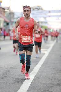 BIB: 20128
                            <button type="button" onclick="openModal(12410606)" class="btn btn-primary btn-sm float-right btn-popup" data-toggle="modal" data-target=".modal-high-quality">
                        <i class="fas fa-shopping-cart"></i> Add to Cart
                    </button>
                                            <button type="button" onclick="isThisMe(12410606, true)" class="btn btn-success btn-sm float-right btn-popup btn-isme hidden" data-toggle="tooltip" data-placement="bottom" title="นี่คือรูปของคุณใช่ไหม คลิกที่นี่เพื่อเอาเข้าอัลบั้ม">
                        <i class="fas fa-plus"></i> Add to album
                    </button>
                    <button type="button" onclick="isThisMe(12410606, false)" class="btn btn-warning btn-sm float-right btn-popup btn-isnotme hidden">
                        <i class="fas fa-ban"></i> Remove from album
                    </button>